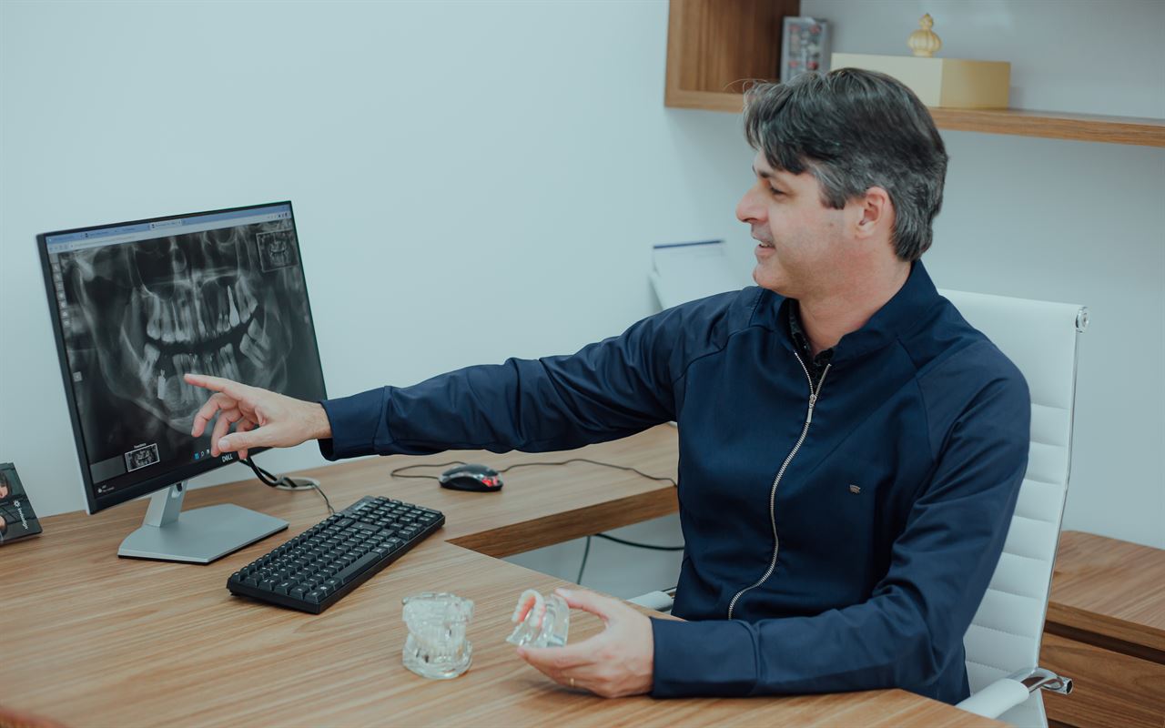 Dr. Rogério Cesconeto na Rio Odontologia
